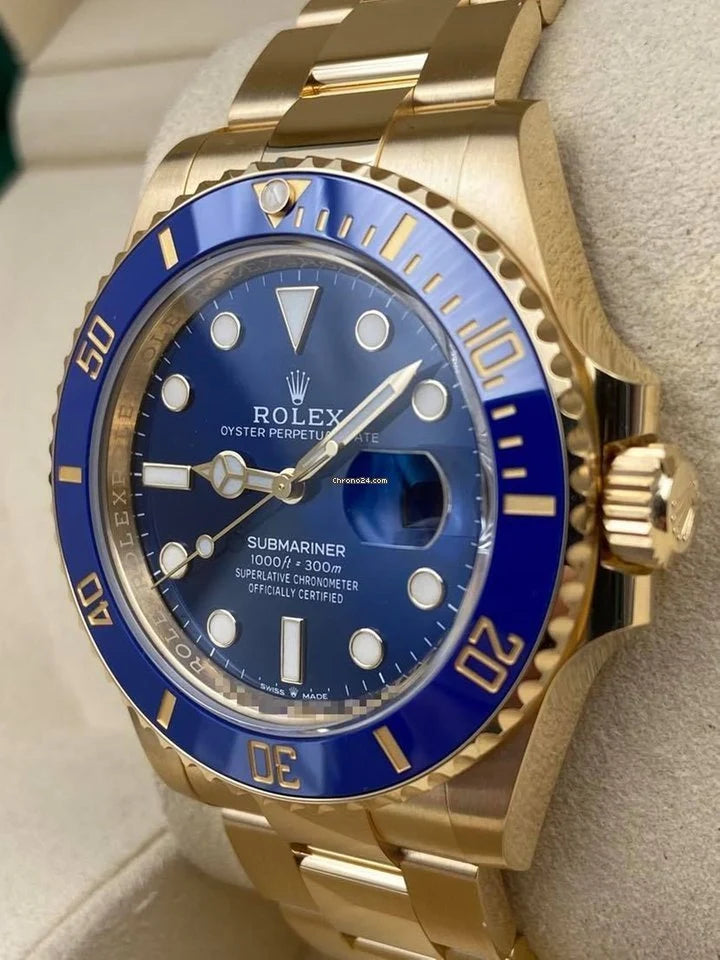 Submariner Date 41mm Blue Dial Yellow Gold 126618LB Unworn 2021.