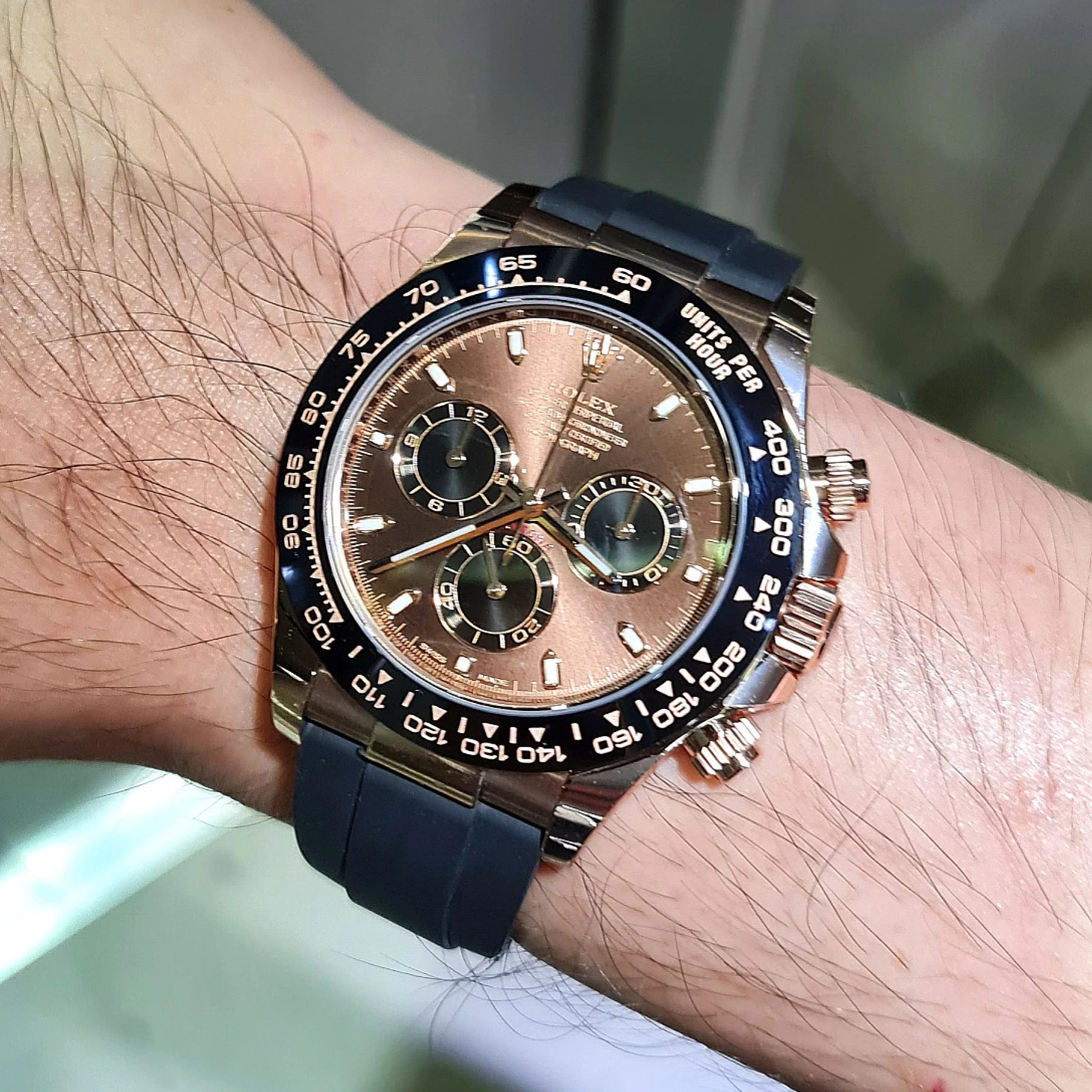 Rolex Daytona, Chocolate dial, Engraved Bezel, Rubber Oysterflex, Rose gold Watch 116515LN-0041